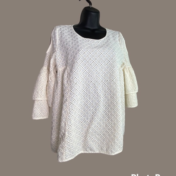 LUMIE Embroidered Top Round Neck 3/4 Length Sleeve Size M - Picture 4 of 6